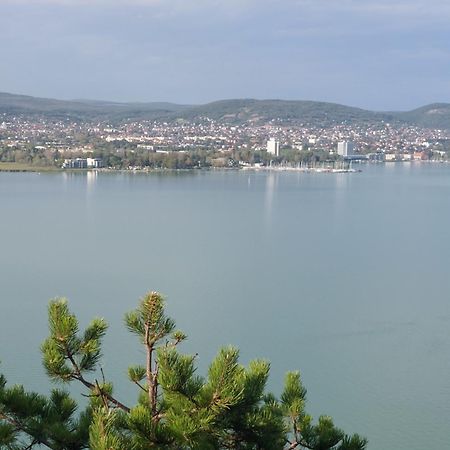 Babamúzeum 4 fős apartman Tihany Exterior foto